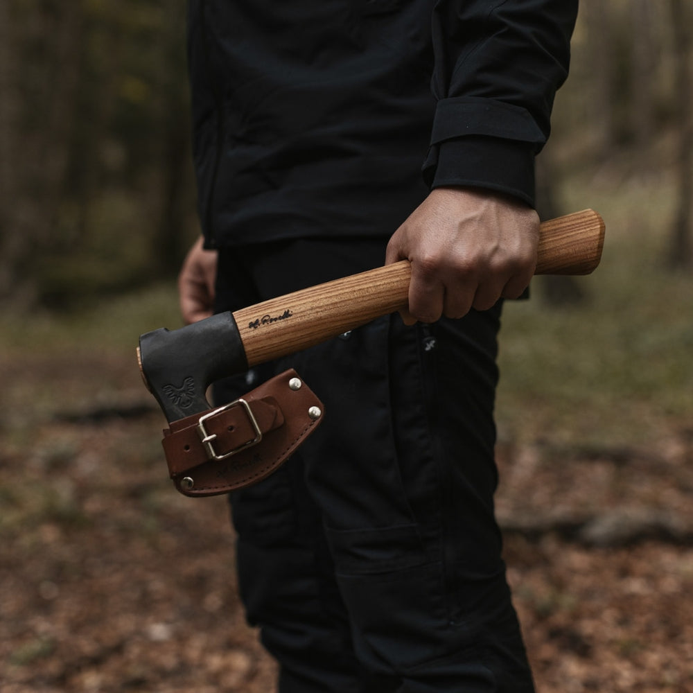 Axe short handle, red elm