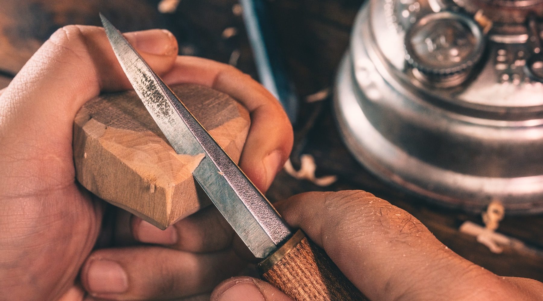 Discover Roselli's Finnish handmade wood carving knife in carbon steel
