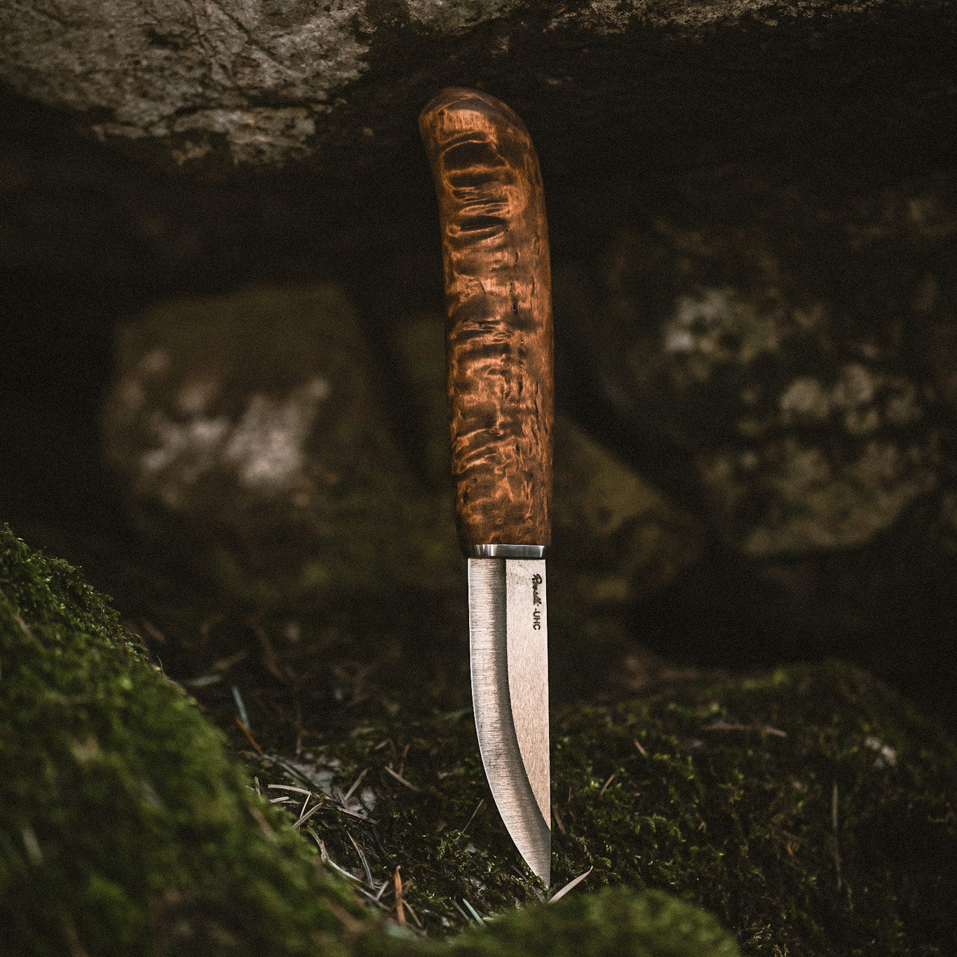 Roselli | Carpenter knife with UHC steel