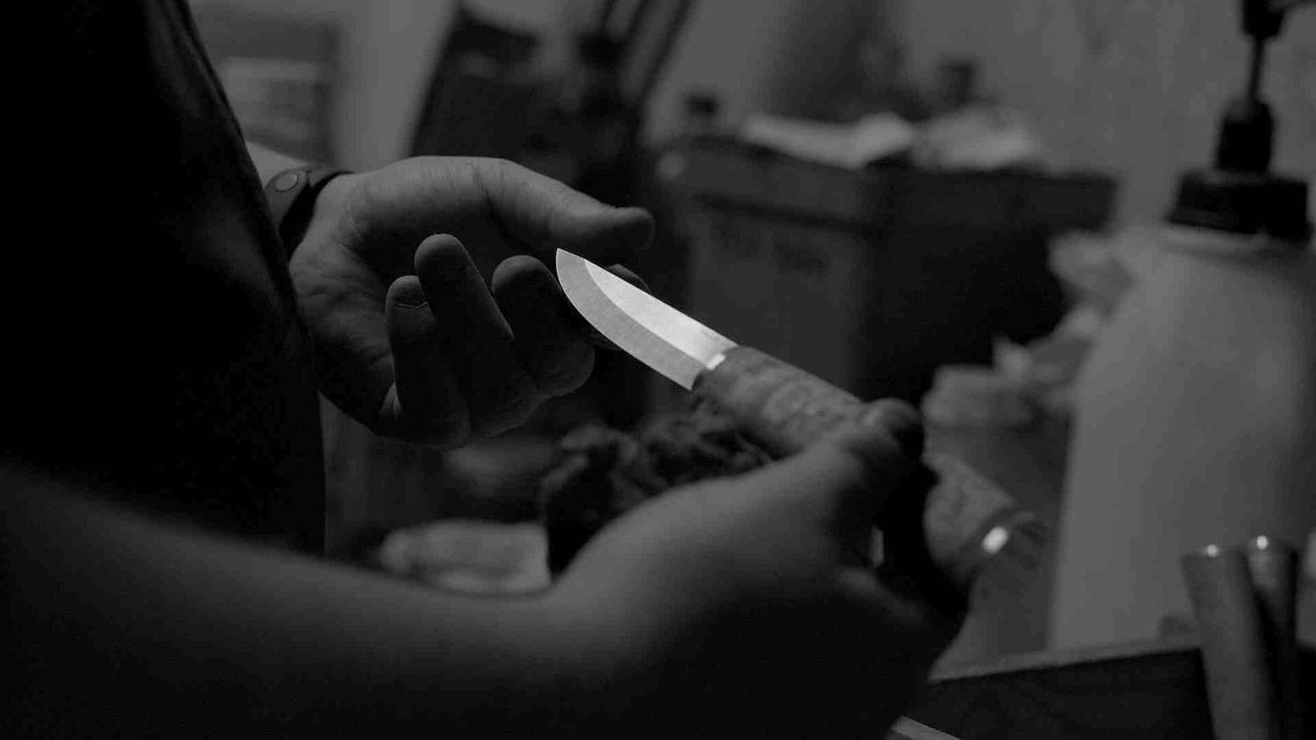 Handcrafted knives for hunting, outdoor and kitchen | Roselli Finland